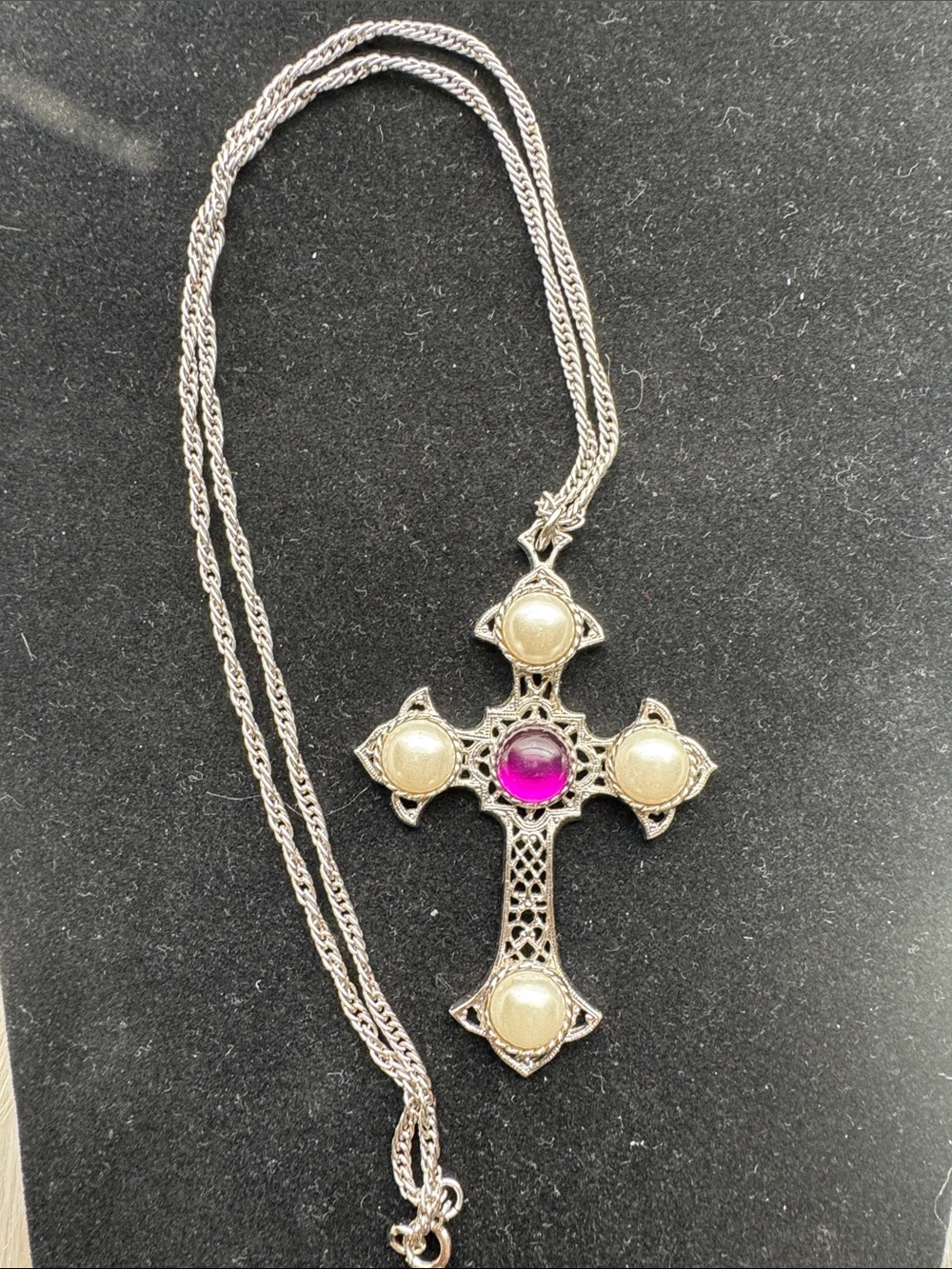 Sarah Conventry Silver Tone Cross Pendant Necklace
